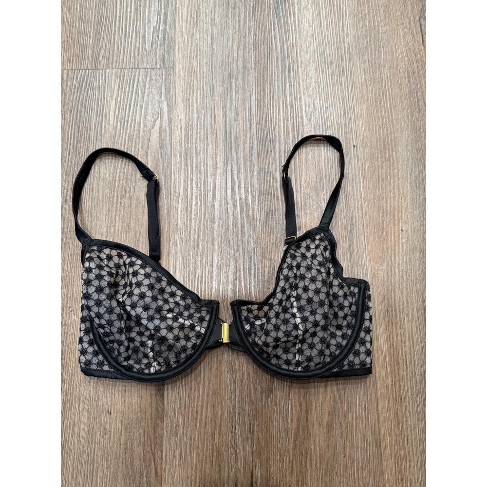 Victoria's Secret Black Floral Lace Unlined Demi Bra 32DDD Front Clasp Strappy